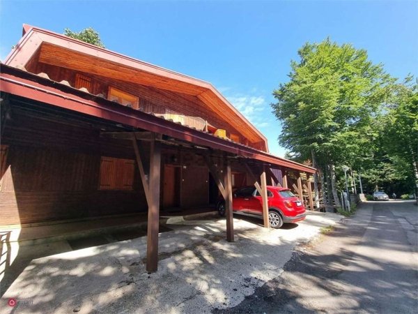 casa indipendente in vendita a Ventasso in zona Cerreto Laghi