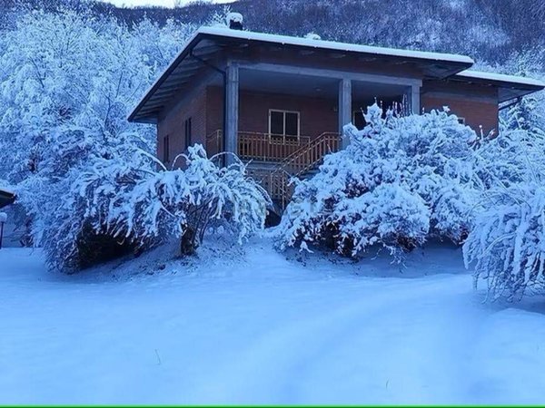 casa indipendente in vendita a Ventasso