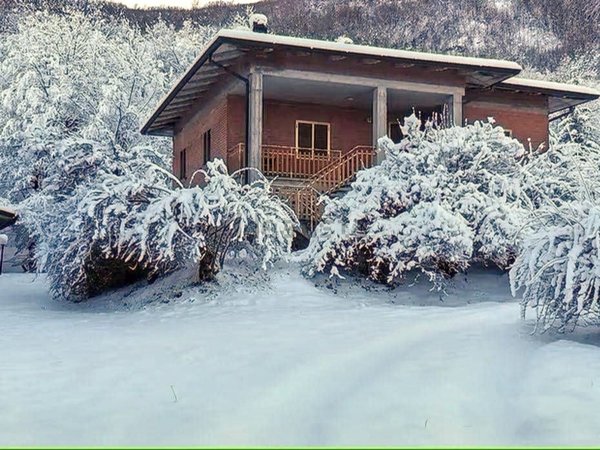 casa indipendente in vendita a Ventasso