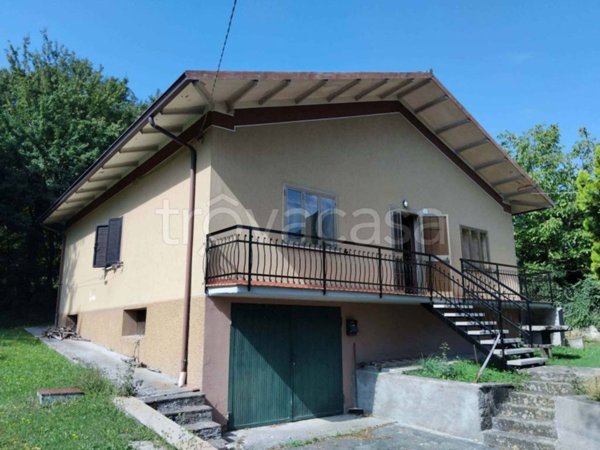 casa indipendente in vendita a Ventasso