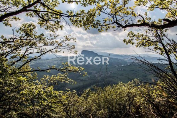 negozio in vendita a Ventasso