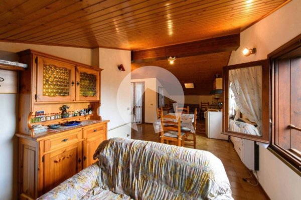 appartamento in vendita a Ventasso in zona Cervarezza