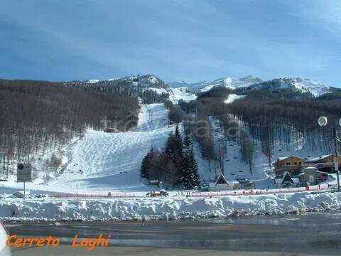 appartamento in vendita a Ventasso in zona Cerreto Laghi