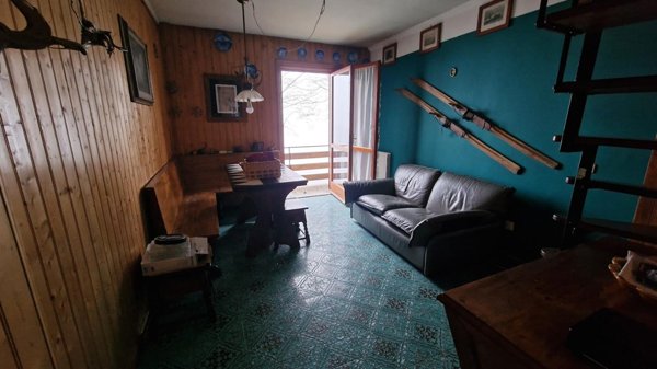 appartamento in vendita a Ventasso in zona Cerreto Laghi