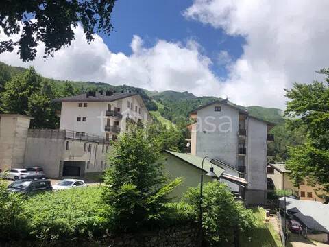 appartamento in vendita a Ventasso in zona Cerreto Laghi