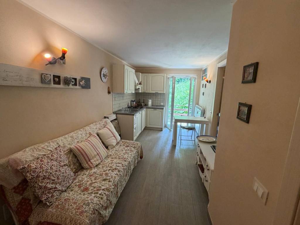 appartamento in vendita a Ventasso in zona Cerreto Laghi