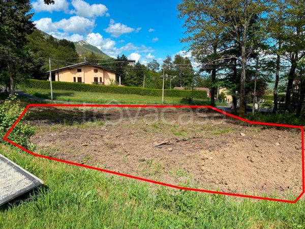terreno edificabile in vendita a Ventasso