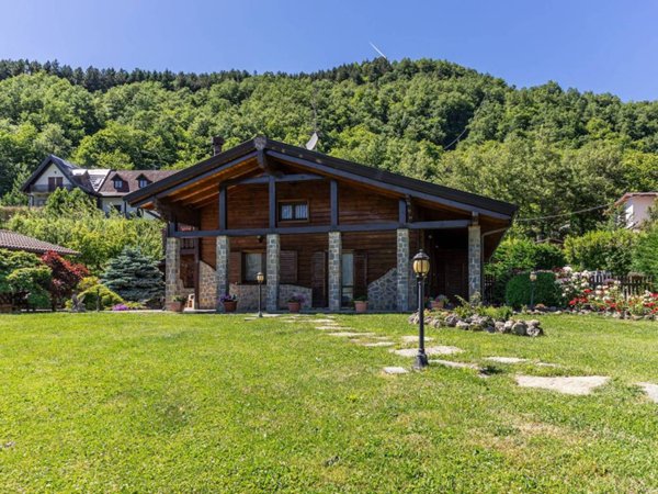 casa indipendente in vendita a Ventasso