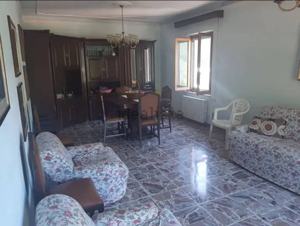 appartamento in vendita a Ventasso in zona Cerreto Laghi