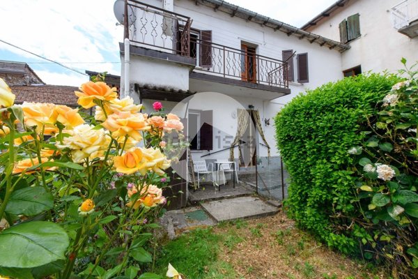 pentavano in vendita a Ventasso in zona Cerreto Laghi
