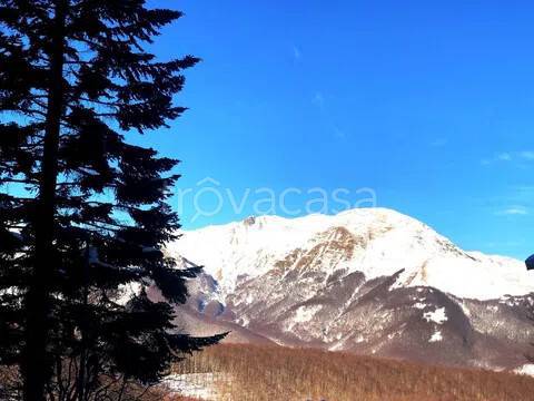 appartamento in vendita a Ventasso in zona Cerreto Laghi