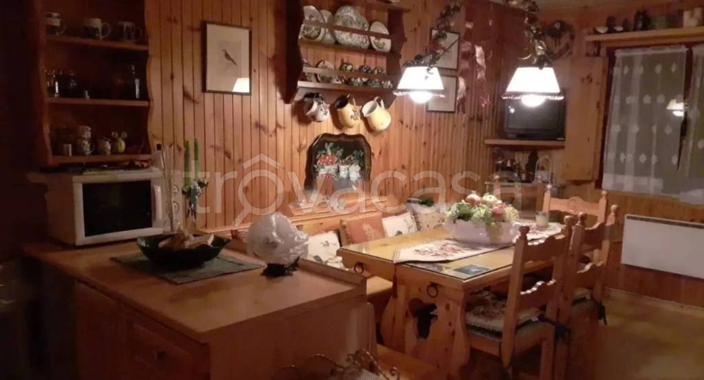 appartamento in vendita a Ventasso in zona Cerreto Laghi