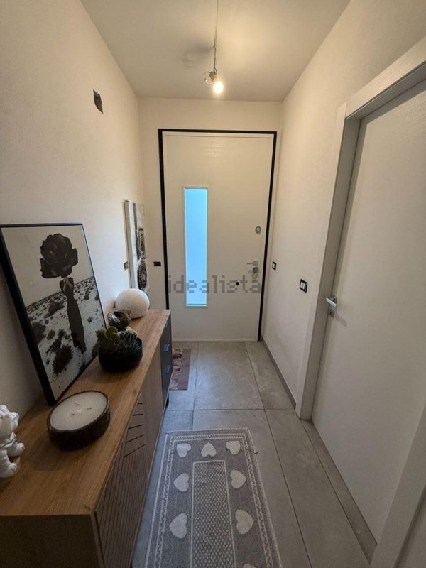 pentavano in vendita a Bastiglia