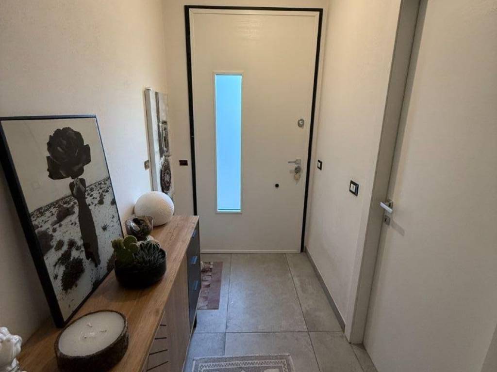 pentavano in vendita a Bastiglia