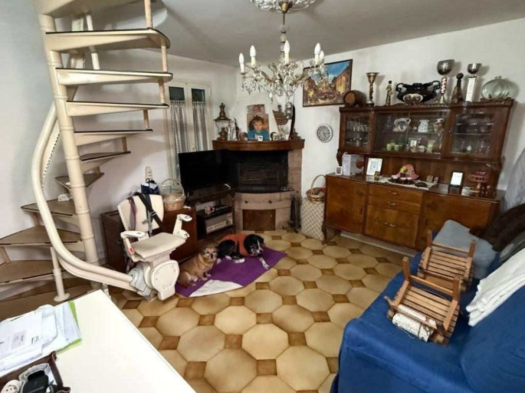 casa indipendente in vendita a Bastiglia