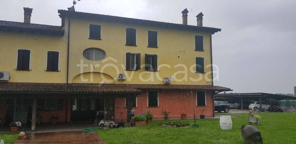 casa indipendente in vendita a Bomporto