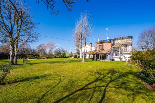casa indipendente in vendita a Bomporto