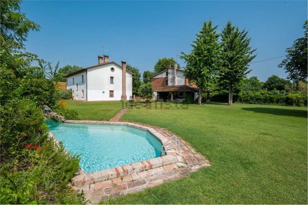 casa indipendente in vendita a Bomporto