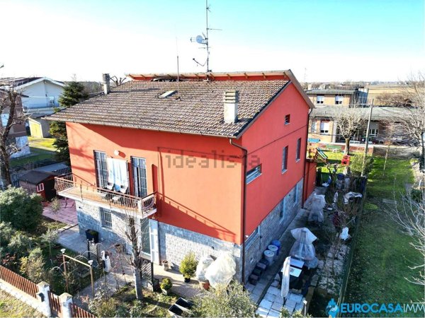 casa indipendente in vendita a Bomporto