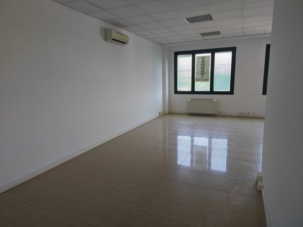 ufficio in vendita a Bomporto