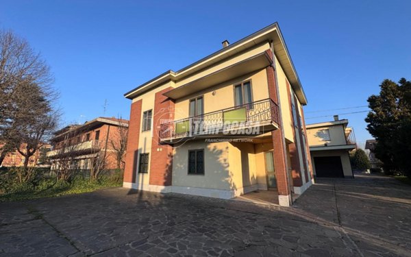 casa indipendente in vendita a Bomporto in zona Sorbara
