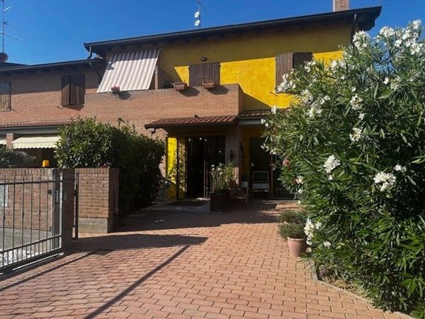 casa indipendente in vendita a Bomporto