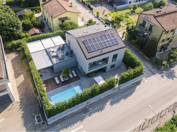 casa indipendente in vendita a Bomporto in zona Solara