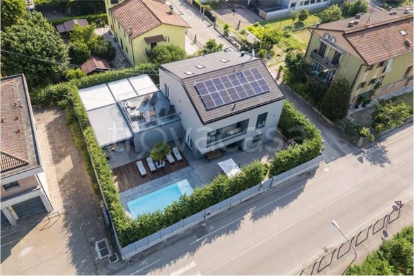 casa indipendente in vendita a Bomporto in zona Solara