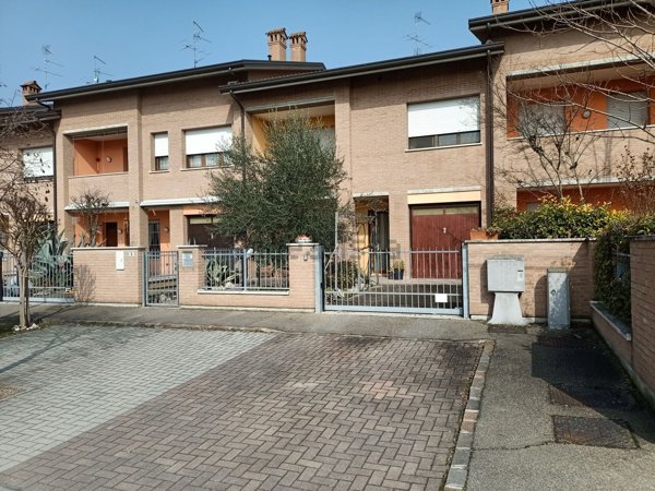 casa indipendente in vendita a Bomporto in zona Sorbara