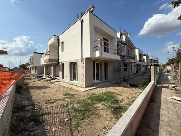 casa indipendente in vendita a Bomporto
