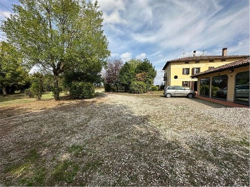 casa indipendente in vendita a Bomporto in zona Sorbara