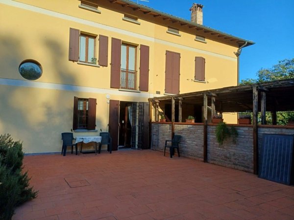casa indipendente in vendita a Bomporto in zona Solara