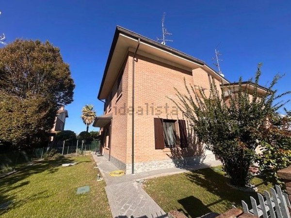 casa indipendente in vendita a Bomporto