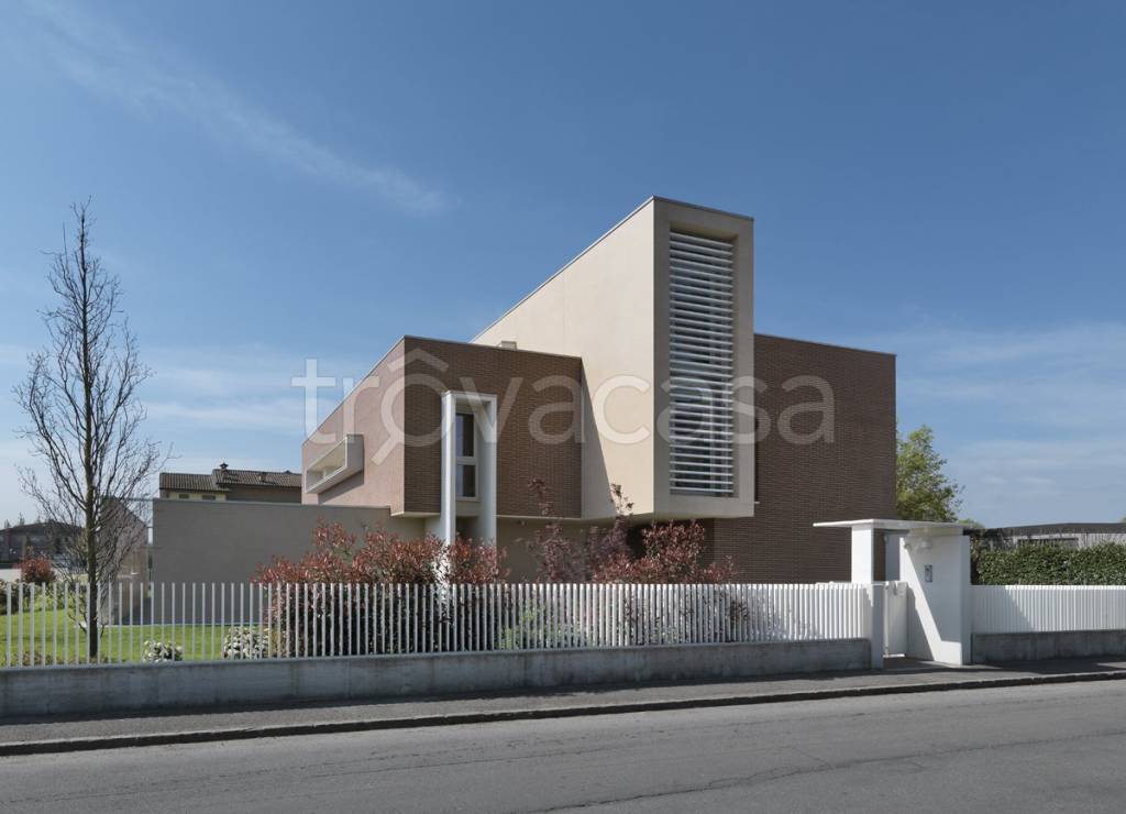 casa indipendente in vendita a Bomporto in zona Sorbara