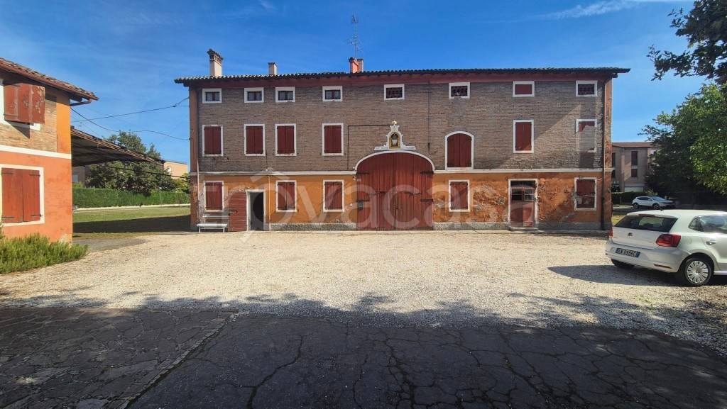 casa indipendente in vendita a Bomporto in zona Sorbara