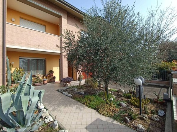 casa indipendente in vendita a Bomporto in zona Sorbara