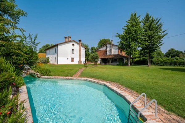 casa indipendente in vendita a Bomporto