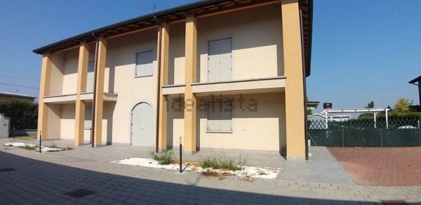 casa indipendente in vendita a Bomporto