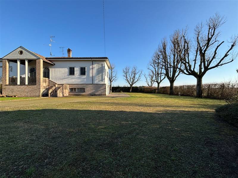 casa indipendente in vendita a Bomporto in zona Sorbara