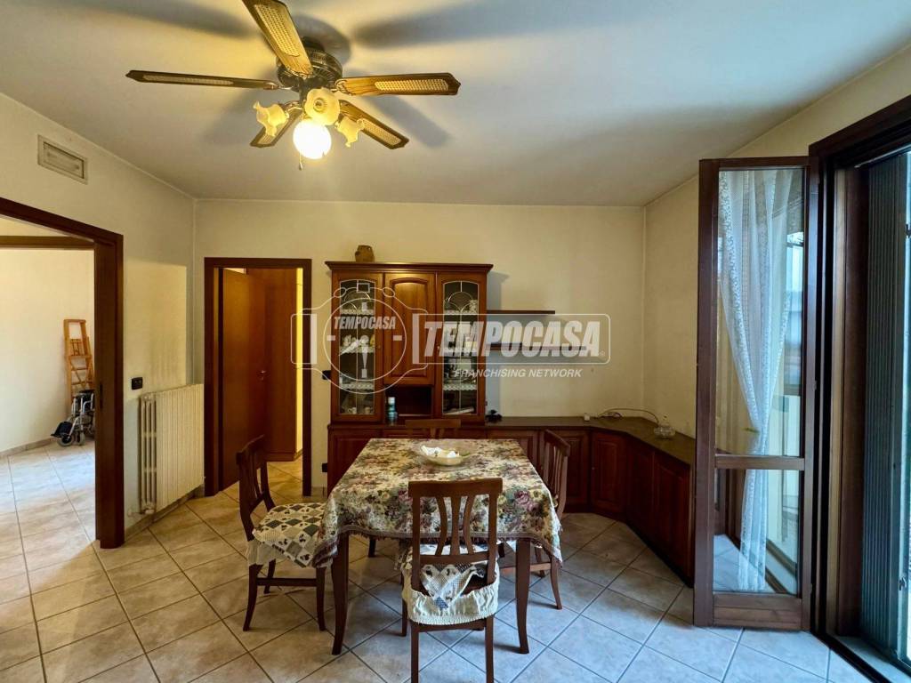 appartamento in vendita a Bomporto in zona Solara