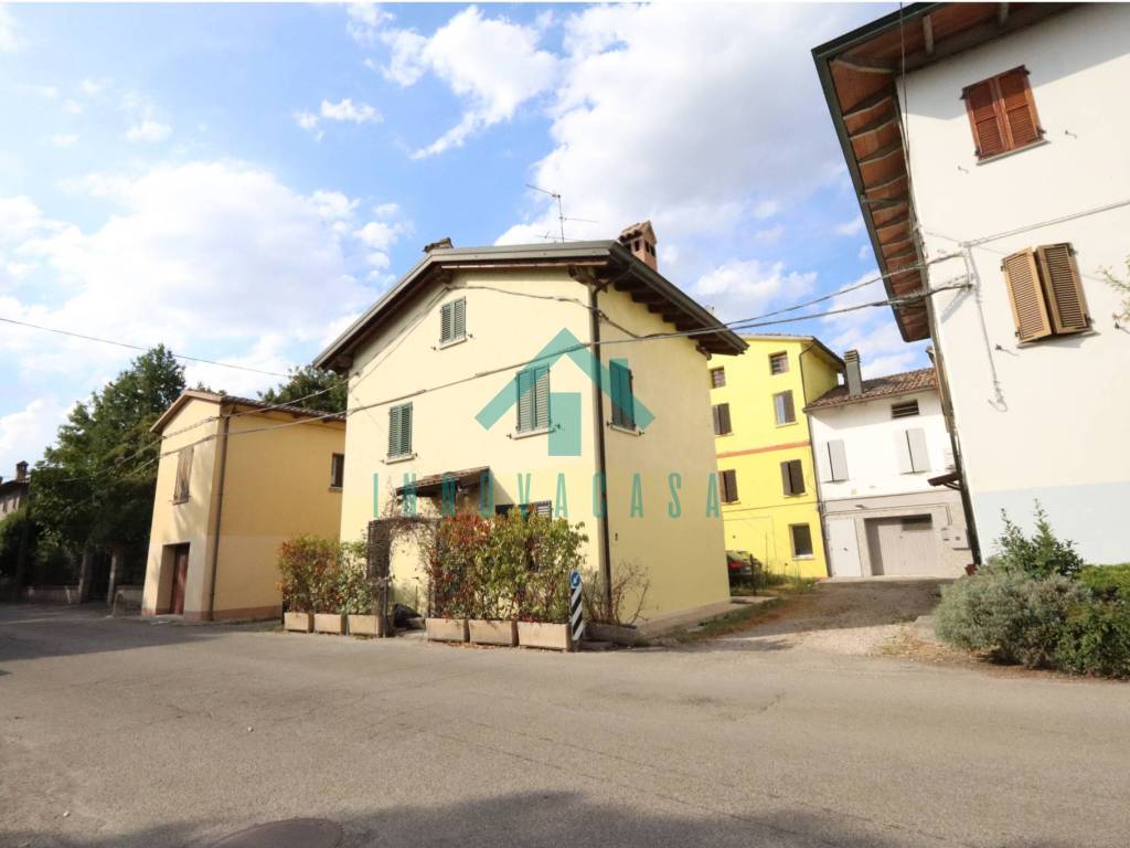 casa indipendente in vendita a Bomporto