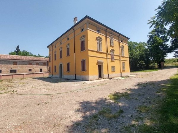 casa indipendente in vendita a Bomporto in zona Solara