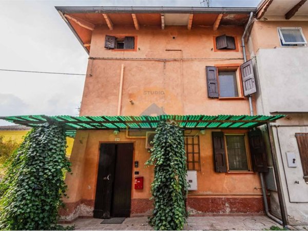 casa indipendente in vendita a Bomporto in zona Sorbara