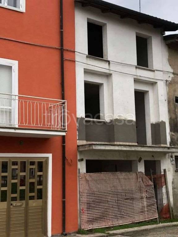appartamento in vendita a Bomporto in zona Solara