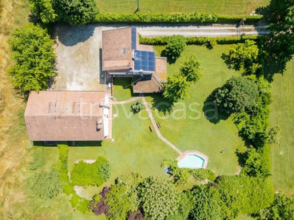 casa indipendente in vendita a Bomporto