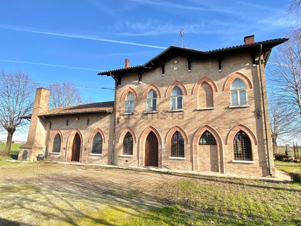 casa indipendente in vendita a Bomporto in zona Solara