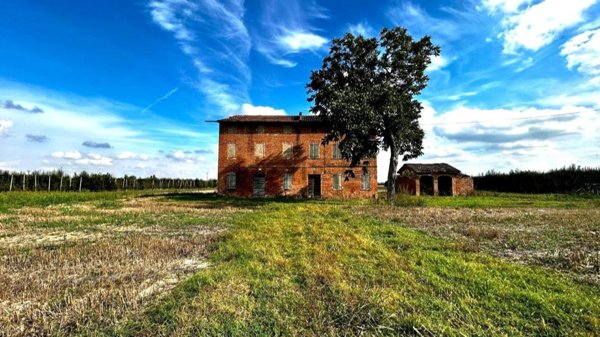 casa indipendente in vendita a Bomporto in zona Solara