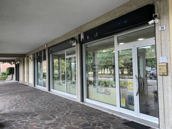 negozio in vendita a Bomporto in zona Sorbara