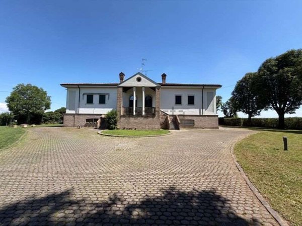 casa indipendente in vendita a Bomporto in zona Solara