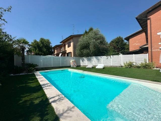 casa indipendente in vendita a Bomporto in zona Solara